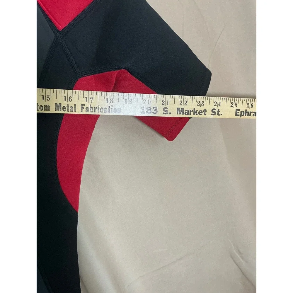 GoldFin Wetsuit Mens Small Black Red Excellent 3mm Shorty Back Zip Neoprene